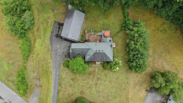 5 Nursery Rd, Pepperell, MA 01463