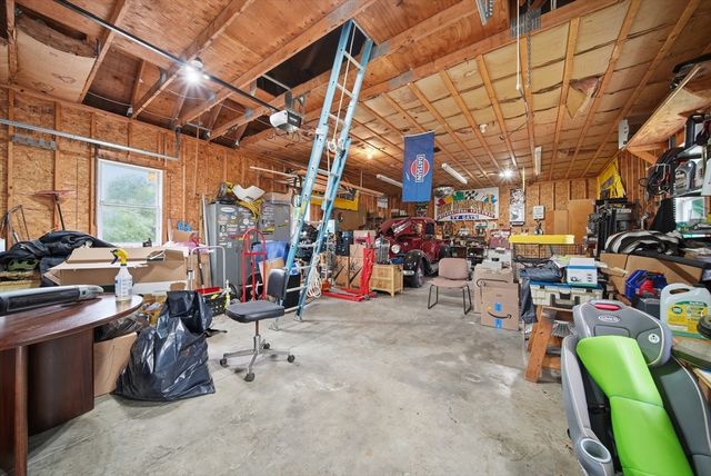 5 Nursery Rd, Pepperell, MA 01463