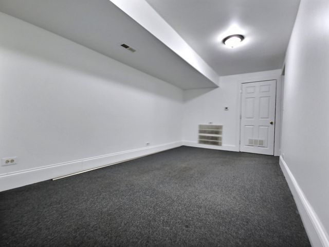 3619 W 5th Avenue, Chicago, IL 60624