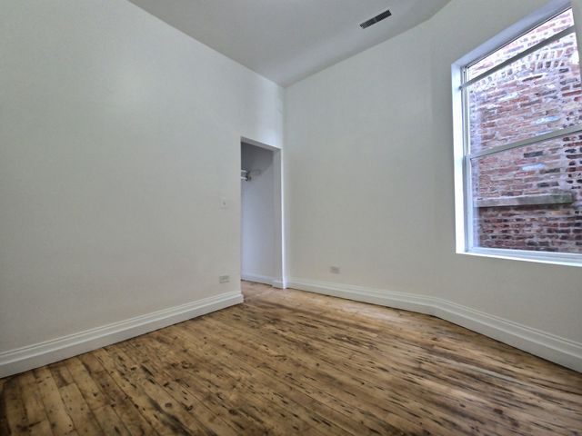 3619 W 5th Avenue, Chicago, IL 60624