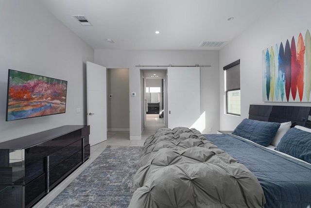 1345 Vue Place, Palm Springs, CA 92262