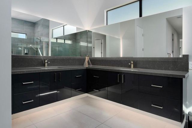 1345 Vue Place, Palm Springs, CA 92262