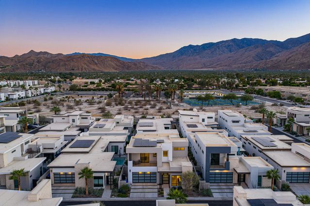 1345 Vue Place, Palm Springs, CA 92262