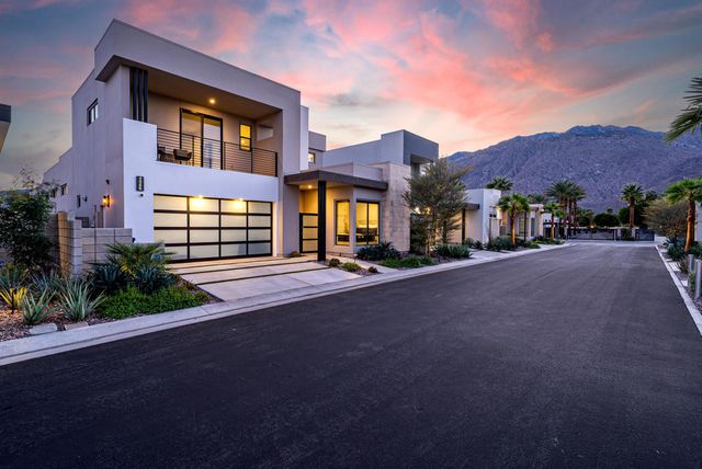1345 Vue Place, Palm Springs, CA 92262