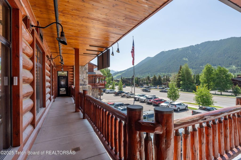 945 W BROADWAY Avenue 202, 203, 204, Jackson, WY 83001 photo 17