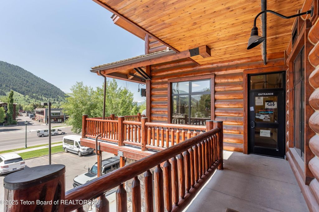 945 W BROADWAY Avenue 202, 203, 204, Jackson, WY 83001 photo 2