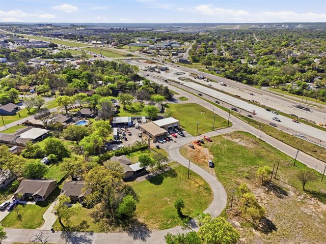 4236 Karen Lane, Lake Worth, TX 76135