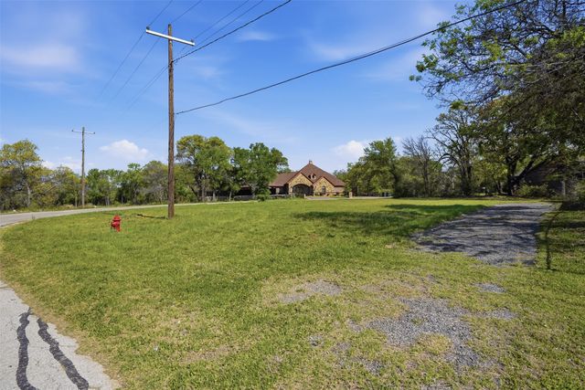 4236 Karen Lane, Lake Worth, TX 76135