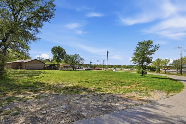 4236 Karen Lane, Lake Worth, TX 76135