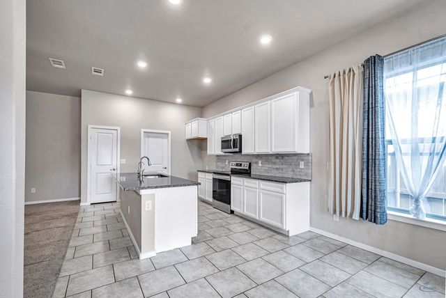 2306 Husk St, Midland, TX 79705