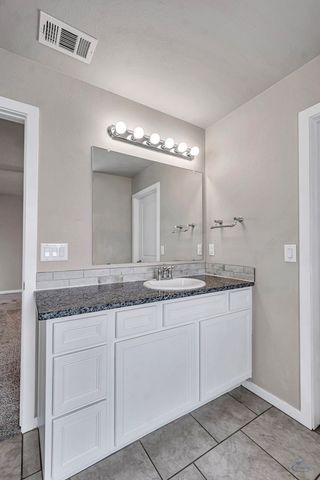 2306 Husk St, Midland, TX 79705