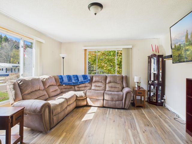 63 Pariseau Drive, Canaan, VT 05902