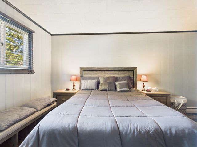 63 Pariseau Drive, Canaan, VT 05902