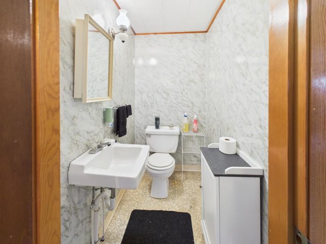 63 Pariseau Drive, Canaan, VT 05902