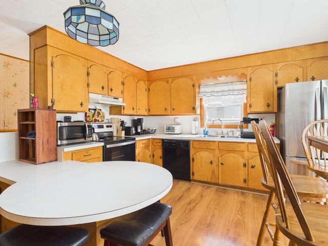 63 Pariseau Drive, Canaan, VT 05902