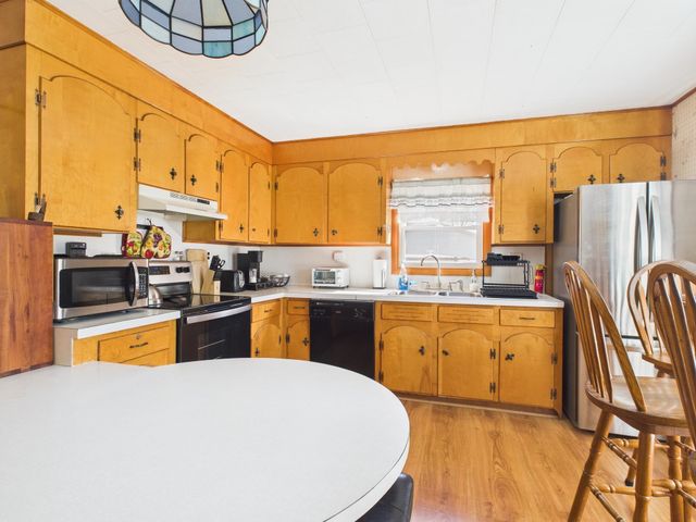 63 Pariseau Drive, Canaan, VT 05902