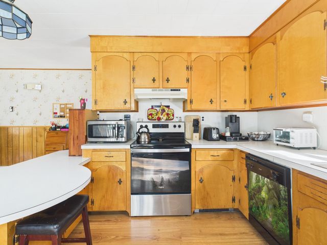 63 Pariseau Drive, Canaan, VT 05902