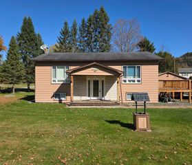 63 Pariseau Drive, Canaan, VT 05902