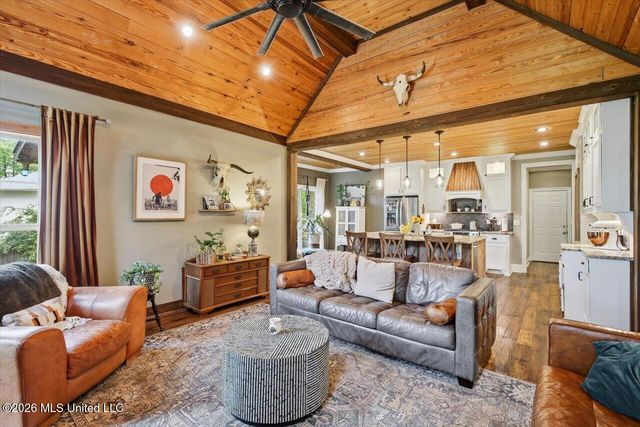 1109 Foxpoint, Brandon, MS 39047
