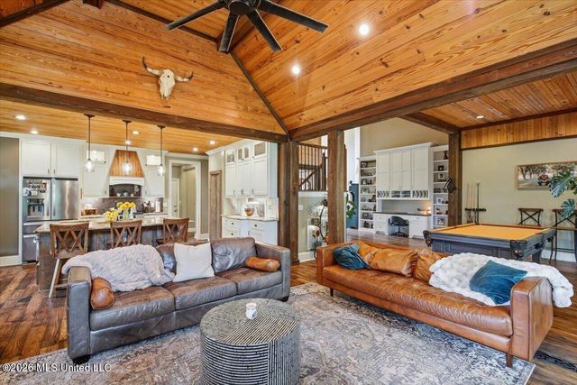1109 Foxpoint, Brandon, MS 39047