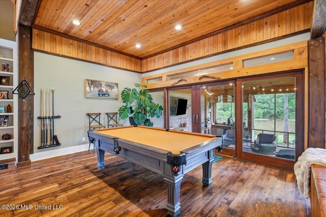 1109 Foxpoint, Brandon, MS 39047