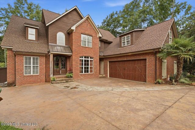 1109 Foxpoint, Brandon, MS 39047