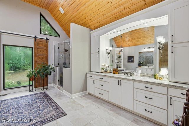 1109 Foxpoint, Brandon, MS 39047