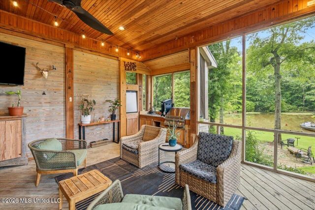 1109 Foxpoint, Brandon, MS 39047