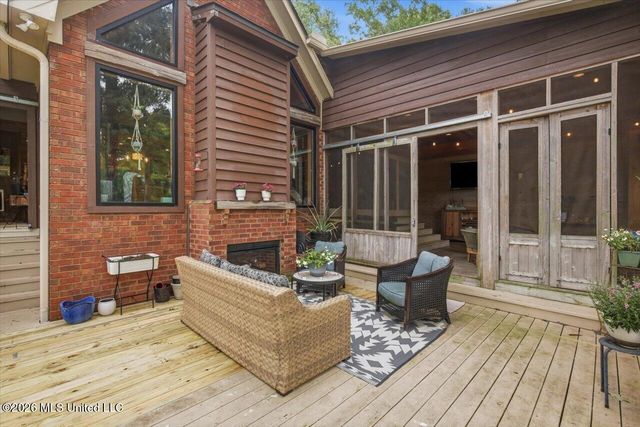 1109 Foxpoint, Brandon, MS 39047
