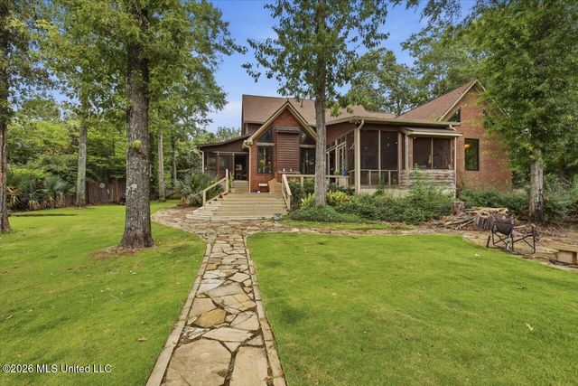 1109 Foxpoint, Brandon, MS 39047