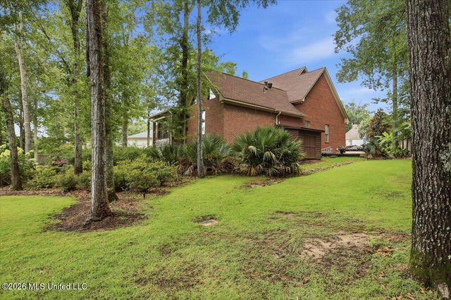 1109 Foxpoint, Brandon, MS 39047