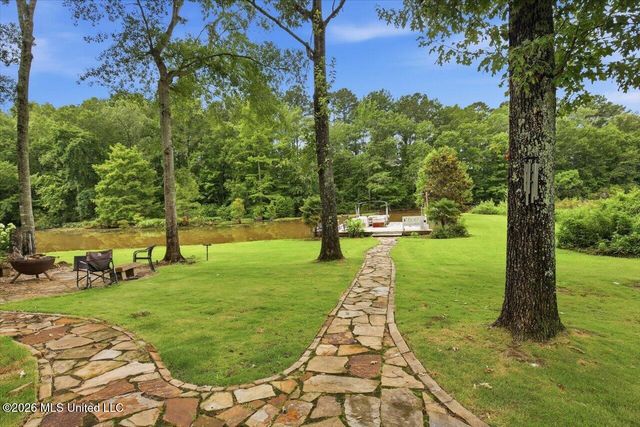 1109 Foxpoint, Brandon, MS 39047