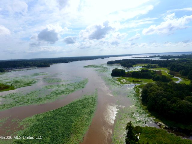 1109 Foxpoint, Brandon, MS 39047