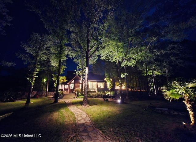 1109 Foxpoint, Brandon, MS 39047