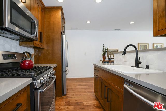 433 N Lamer Street, Burbank, CA 91506