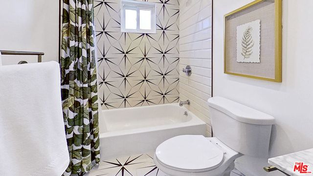 433 N Lamer Street, Burbank, CA 91506