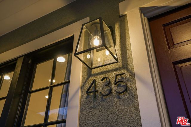 433 N Lamer Street, Burbank, CA 91506