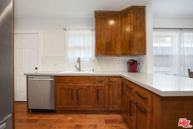 433 N Lamer Street, Burbank, CA 91506