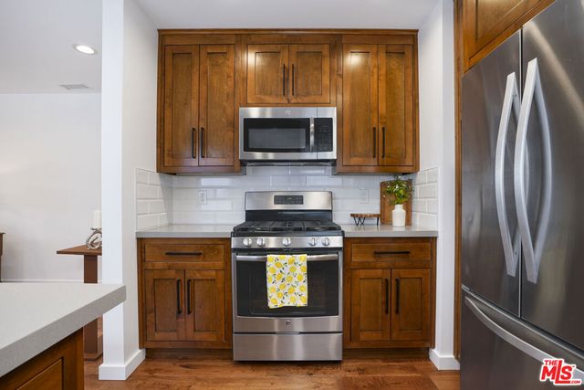 433 N Lamer Street, Burbank, CA 91506