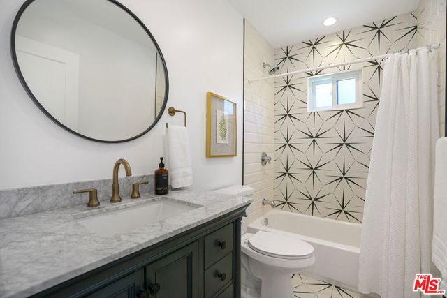 433 N Lamer Street, Burbank, CA 91506