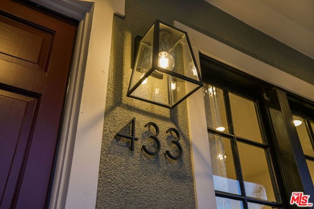 433 N Lamer Street, Burbank, CA 91506