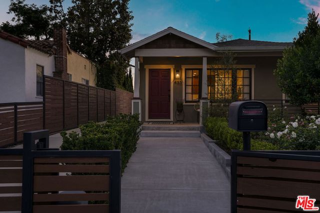 433 N Lamer Street, Burbank, CA 91506