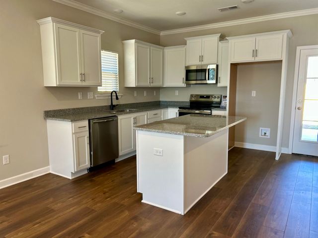 9744 N BLOOMINGTON CIR, Unincorporated, TN 38018