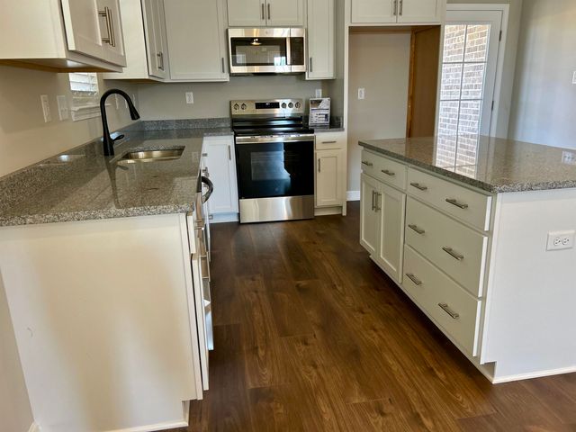 9744 N BLOOMINGTON CIR, Unincorporated, TN 38018