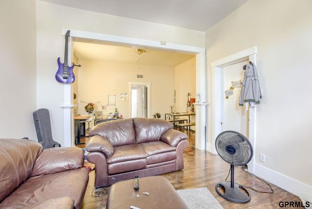 1039 Park Avenue, Omaha, NE 68105