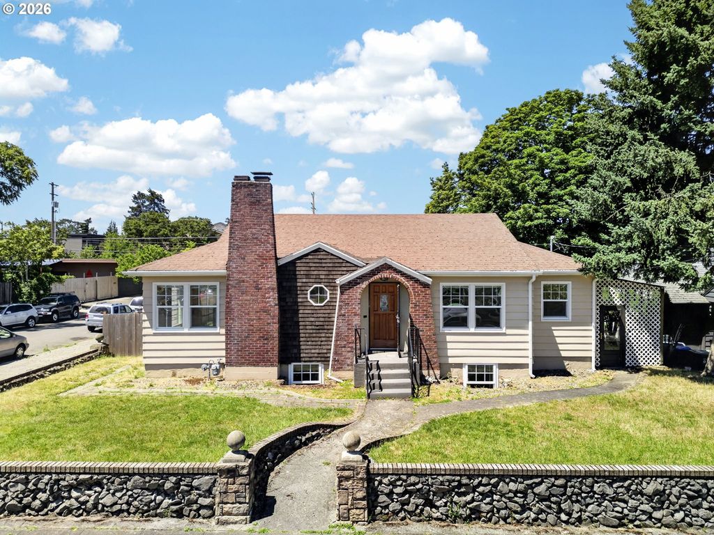 6907 N MARYLAND Ave, Portland, OR 97217