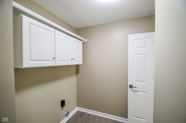 7744 Highridge Circle, Indianapolis, IN 46259