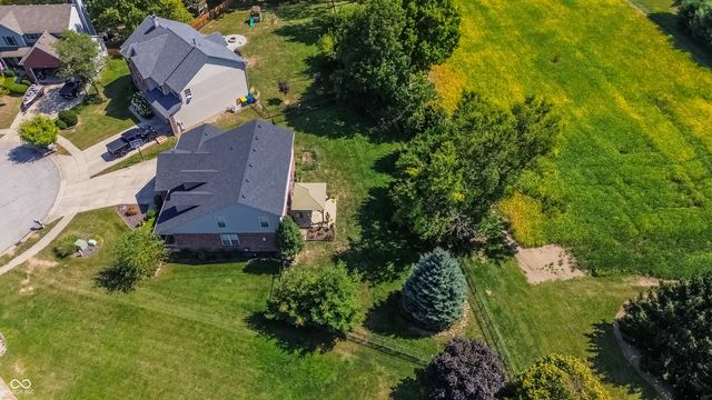 7744 Highridge Circle, Indianapolis, IN 46259