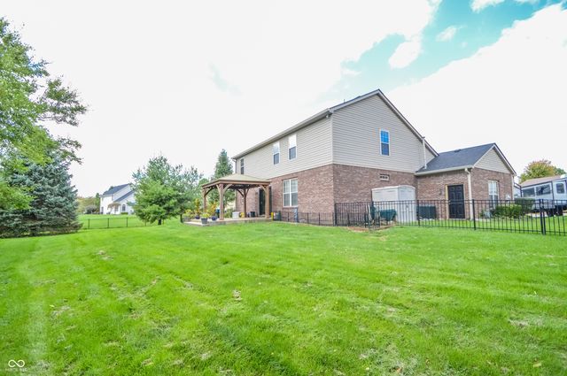 7744 Highridge Circle, Indianapolis, IN 46259