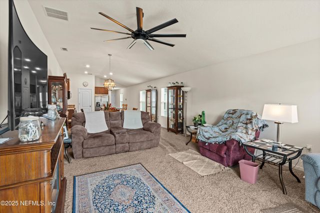 8292 MEADOW WALK Lane, Jacksonville, FL 32256